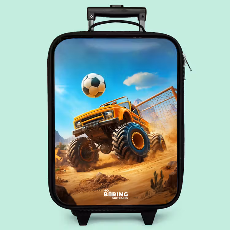 Kinderkoffer - Monstertruck schießt Tor im Wüstenstadion — 3