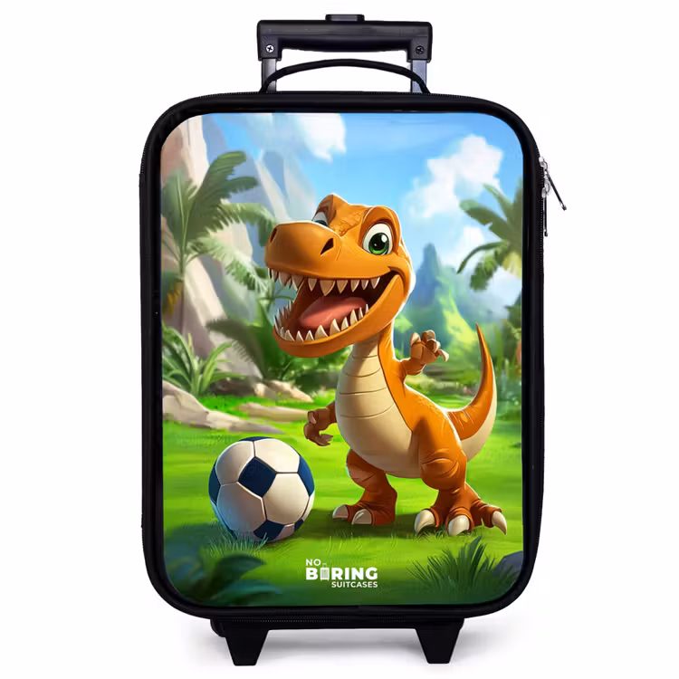 Kinderkoffer - Dino mit einem Fußball in grüner Landschaft — 1