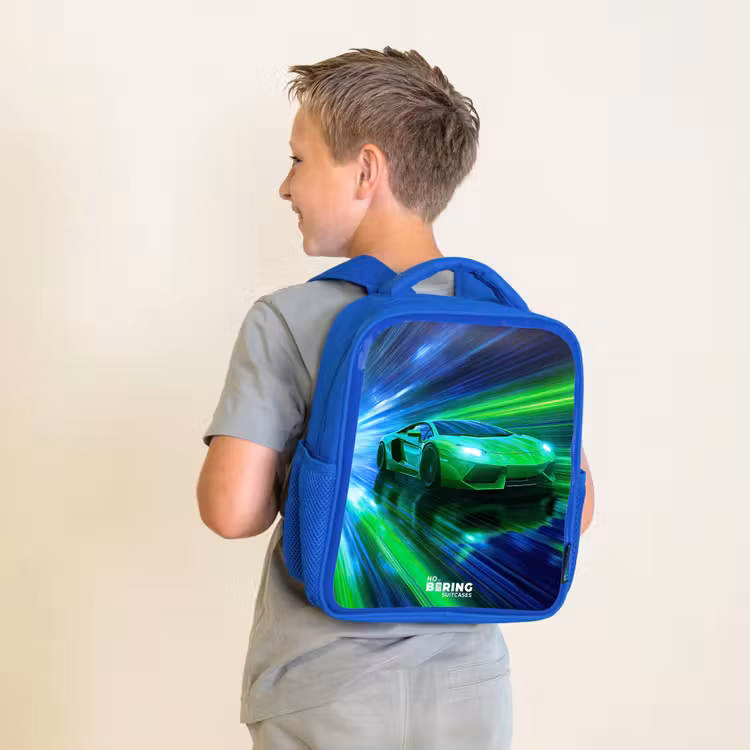 Kinderrucksack - Blau - Rennwagen - Hellgrün - Lichtstrahlen - Geschwindigkeit — 2
