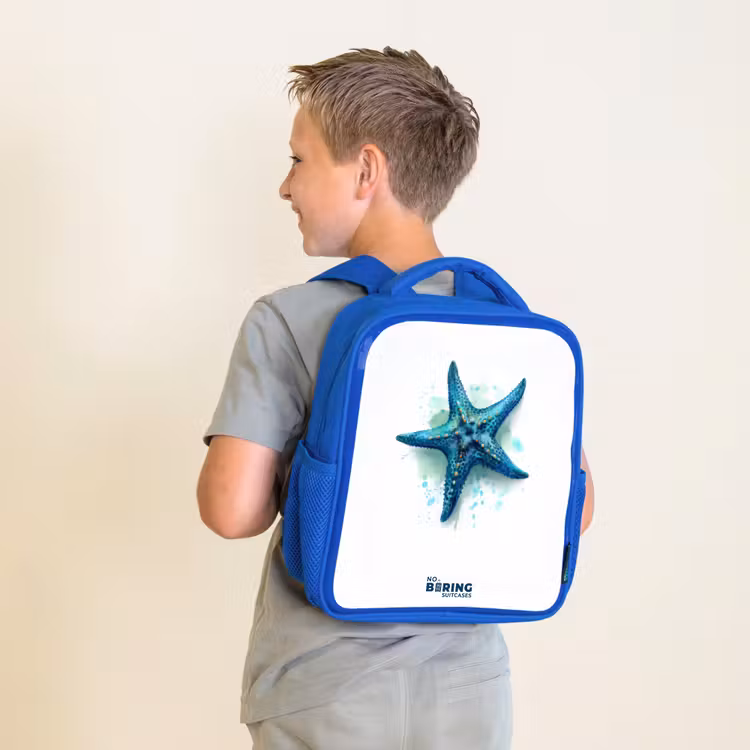 Kinderrucksack - Blau - Blauer Seestern auf weißem Hintergrund — 2