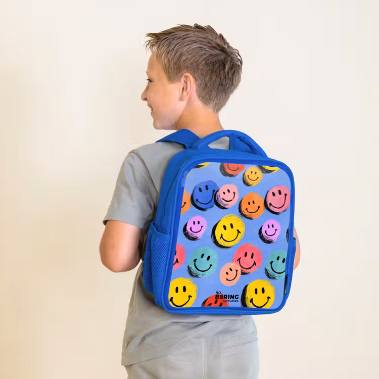 Kinderrucksack - Blau - Ein verspieltes und künstlerisches Muster aus bunten Smileys — 2