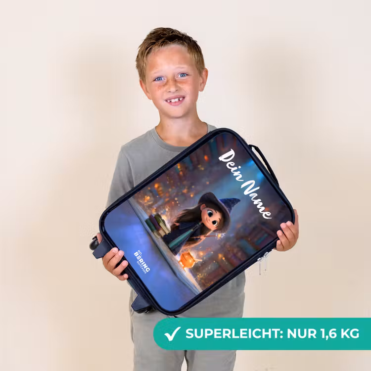 Kinderkoffer mit Name - Kleine Zauberin in der Bibliothek — 2
