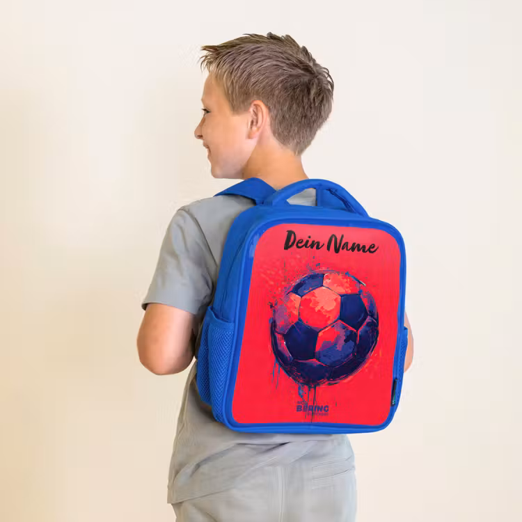 Kinderrucksack mit Namen - Blau - Fußball-Vibes - Farbe - Blau - Rot — 2