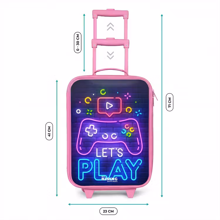 Kinderkoffer Rosa - Neon-Controller vor einer Backsteinmauer — 7