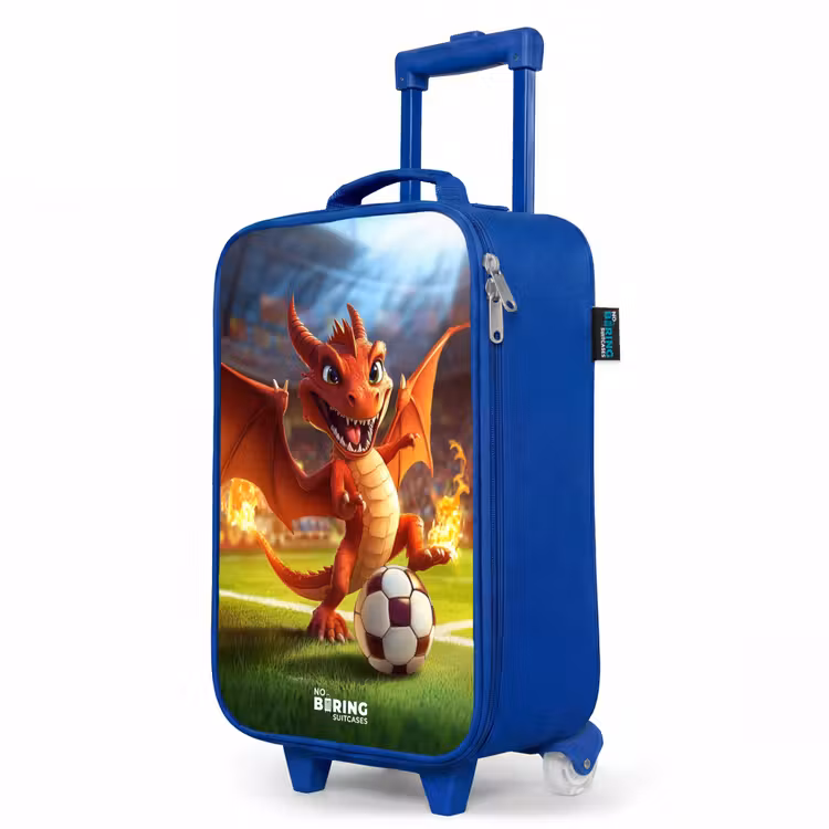 Kinderkoffer Blau - Red Dragon spielt Fußball im sonnigen Stadion — 8