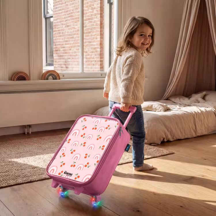 Kinderkoffer Rosa - Rosa mit Regenbogen- und Kirschenmuster — 2