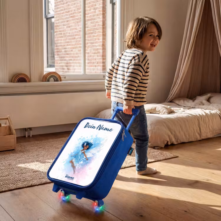 Kinderkoffer Blau mit Name - Fliegende Fee in Blautönen — 2