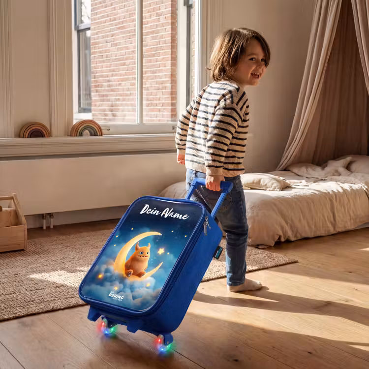 Kinderkoffer Blau mit Name - Orangefarbenes Ungeheuer auf Mondsichel — 2