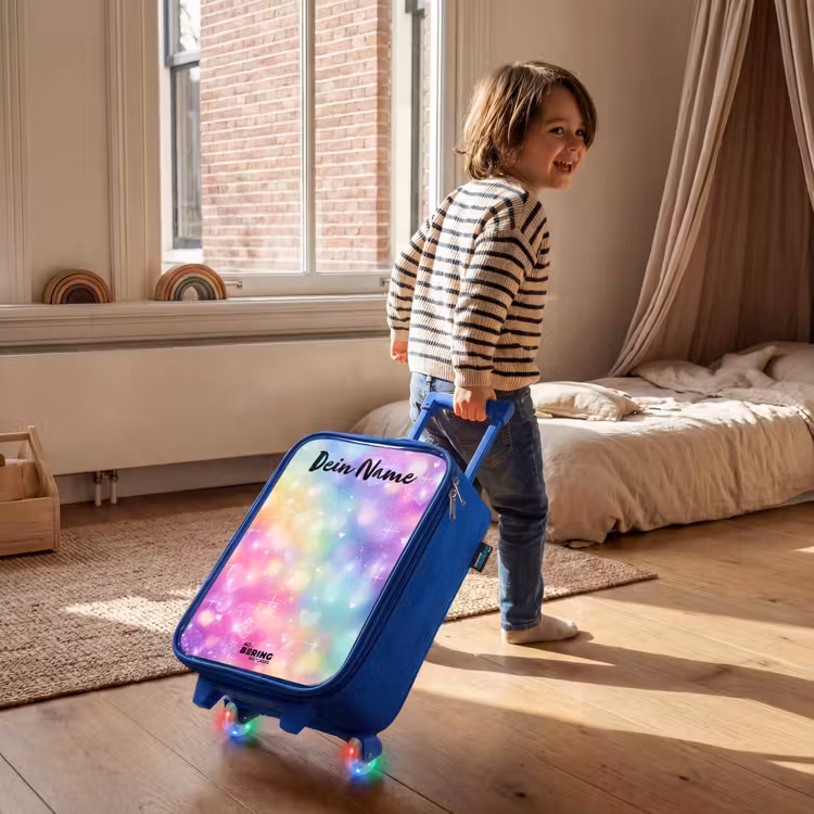 Kinderkoffer Blau mit Name - Licht - Regenbogen - Herzen — 2