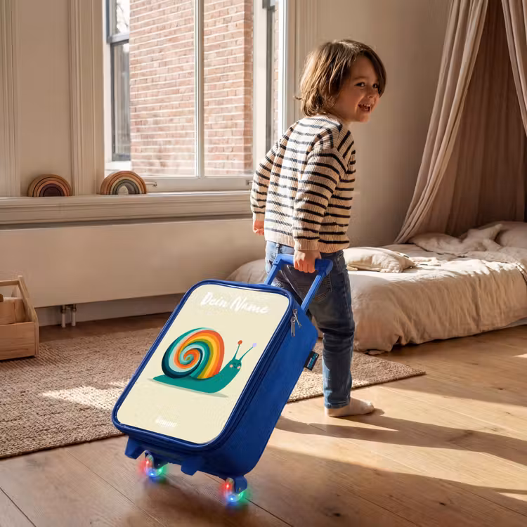 Kinderkoffer Blau mit Name - Schnecke - Regenbogen - Farbenfroh — 2