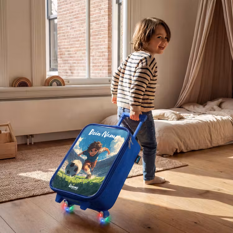 Kinderkoffer Blau mit Name - Fußball - Rasen - Stadion - Malerei — 2
