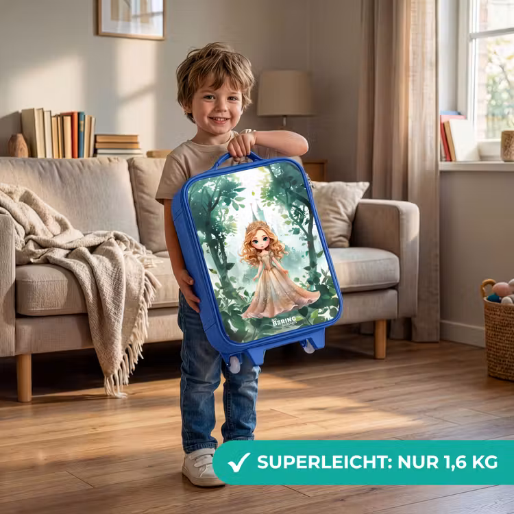 Kinderkoffer Blau - Mädchen mit blondem Haar im Wald — 3