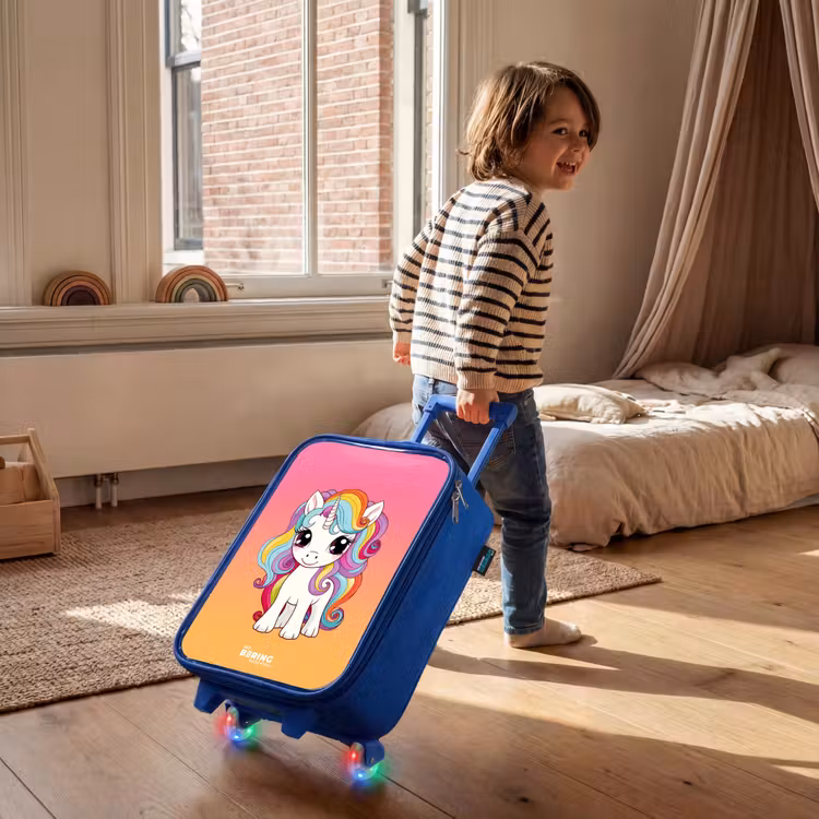Kinderkoffer Blau - Kleines Einhorn mit Regenbogenfarben — 2