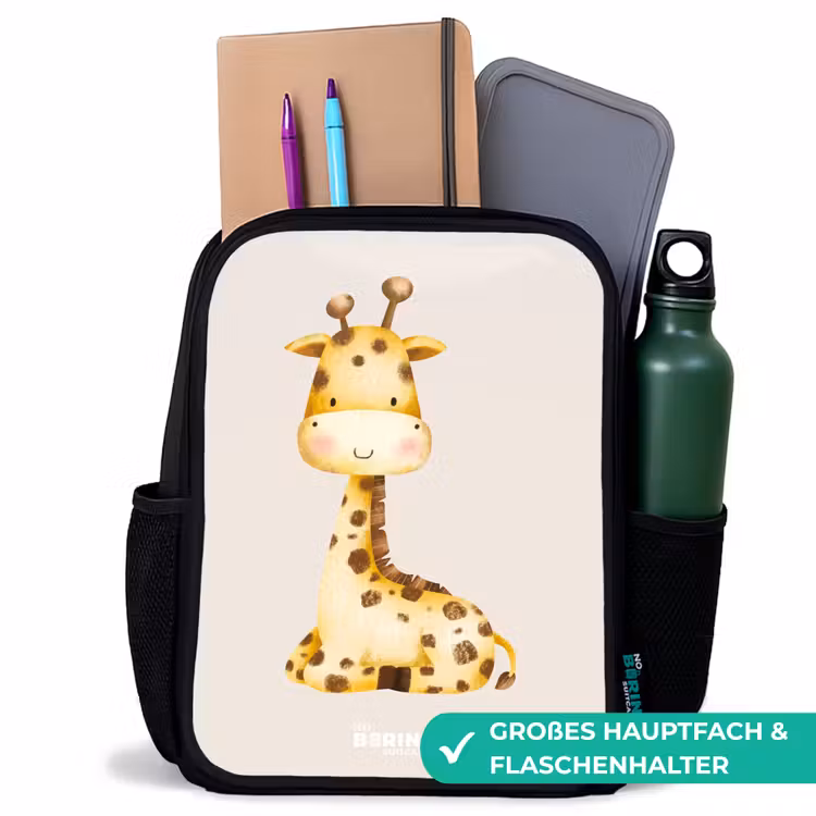 Kinderrucksack - Schwarz - Liegende Giraffe Illustration auf beigem Hintergrund — 8