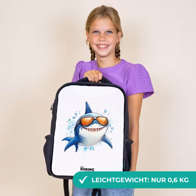 Kinderrucksack - Schwarz - Cooler Hai mit Sonnenbrille im Wasser — 7