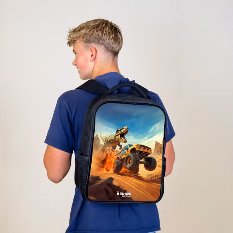 Kinderrucksack - Schwarz - Flüchtender Lkw nach T-Rex in feuriger Wüste — 3