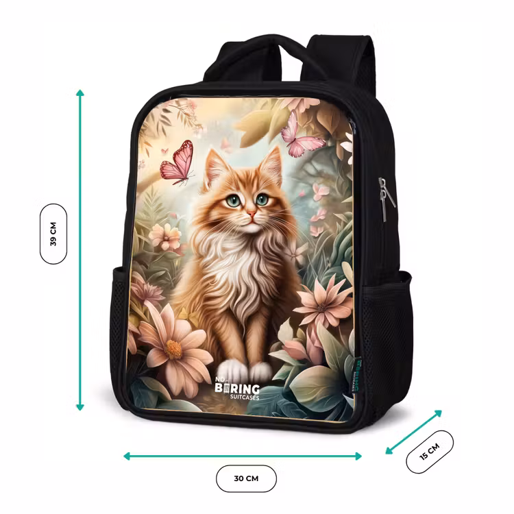 Kinderrucksack - Schwarz - Katze im Blumenfeld mit rosa Schmetterlingen. — 6