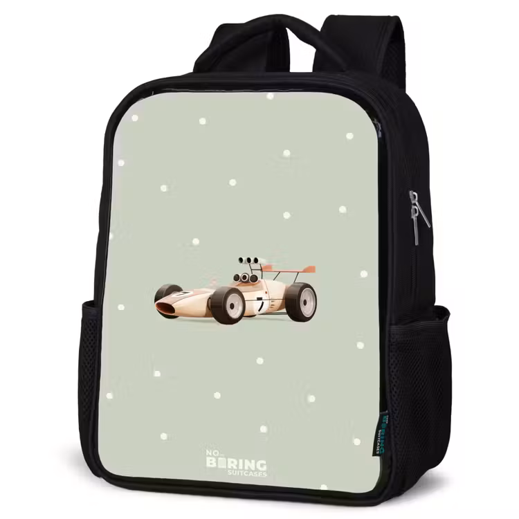 Kinderrucksack - Schwarz - Beigefarbenes Retro-Rennauto auf grünem Polka-Dot-Hintergrund — 4