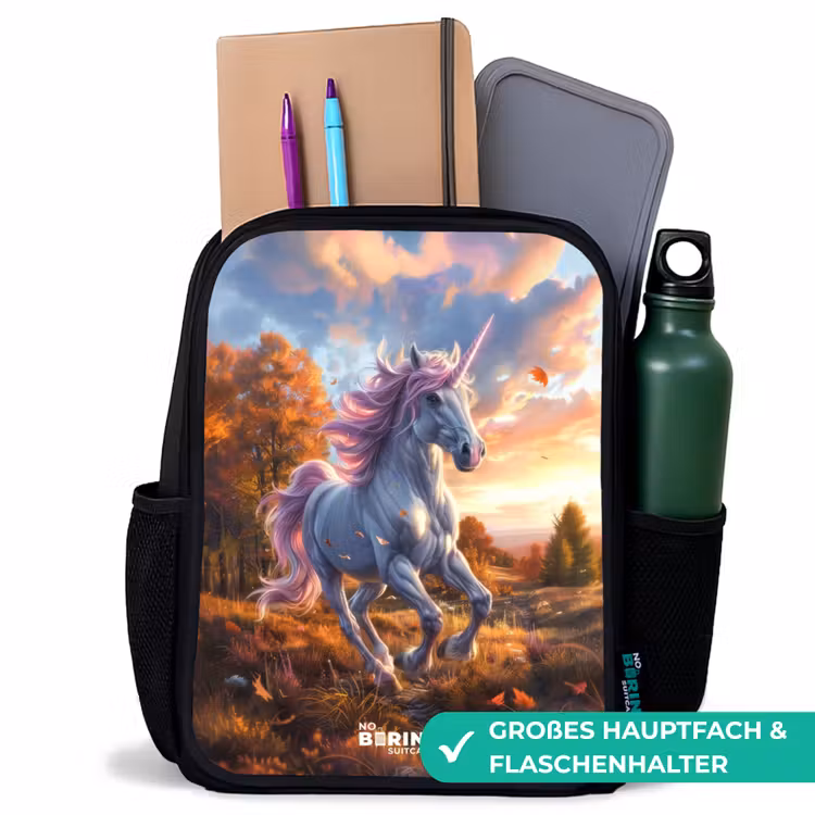 Kinderrucksack - Schwarz - Galoppierendes Einhorn in der Herbstwelt — 8
