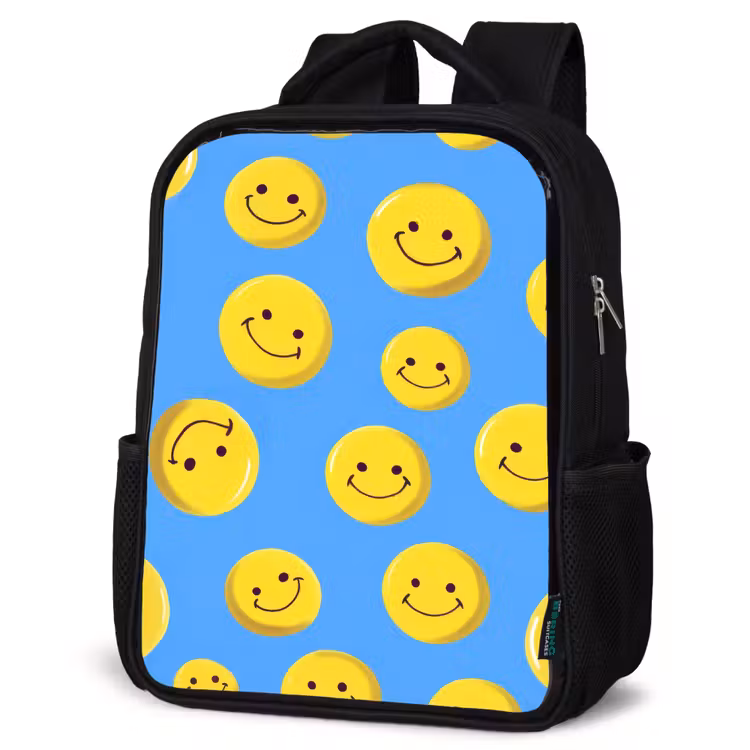 Kinderrucksack - Schwarz - Fröhlicher Smiley Regen auf blauem Hintergrund — 4
