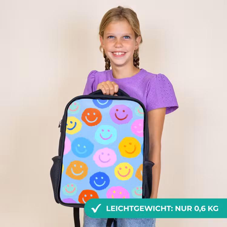 Kinderrucksack - Schwarz - Gemalte Smileycollage auf Hellblau — 7
