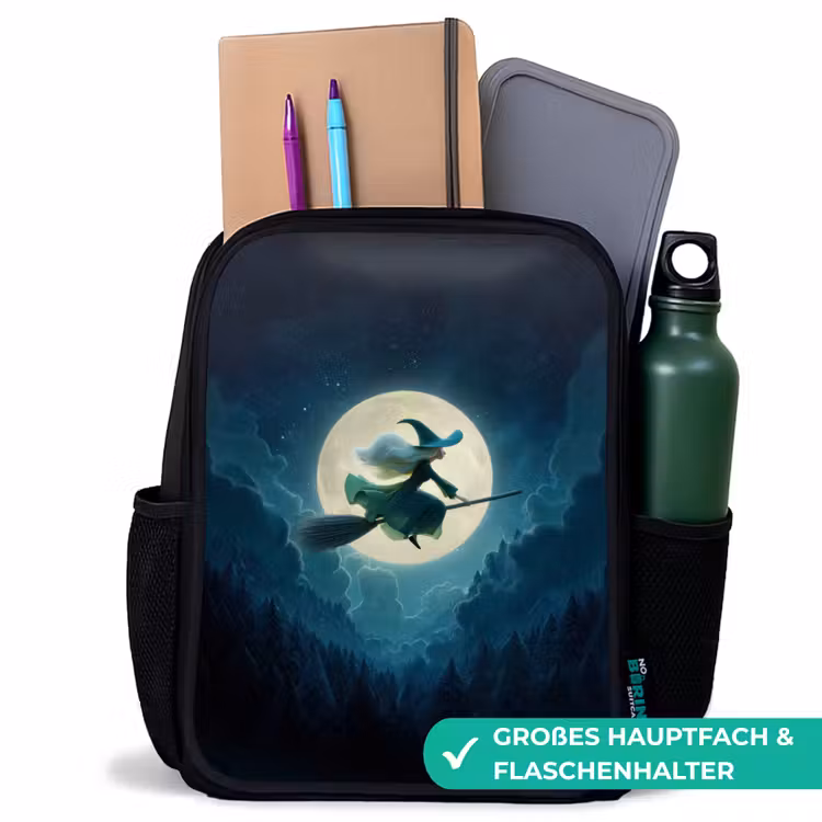 Kinderrucksack - Schwarz - Fliegende Hexe vor Vollmond über dunklem Wald — 8