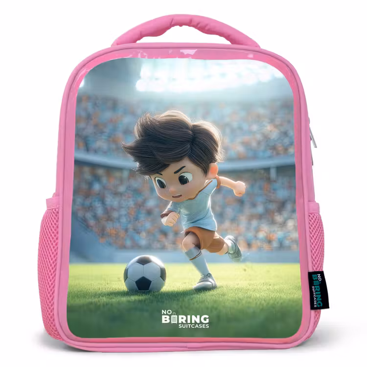 Kinderrucksack - Rosa - Junge - Fußball - Stadion - Sonnenlicht — 1