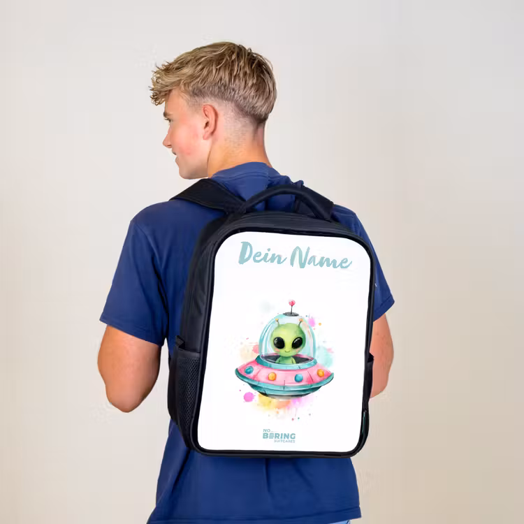 Kinderrucksack mit Namen - Schwarz - Grüner Außerirdischer in buntem UFO — 3