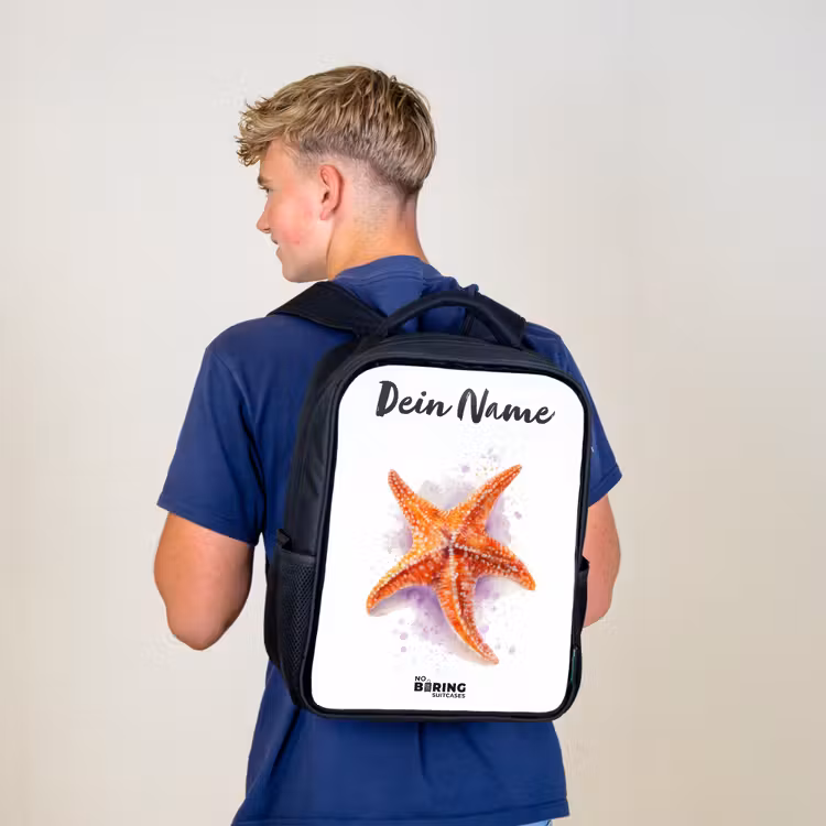 Kinderrucksack mit Namen - Schwarz - Orange Seestern Illustration — 3