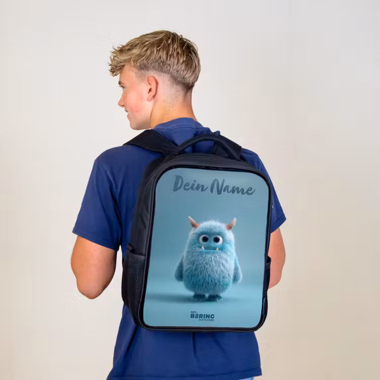Kinderrucksack mit Namen - Schwarz - Blaues Plüschmonster mit Hörnern — 3