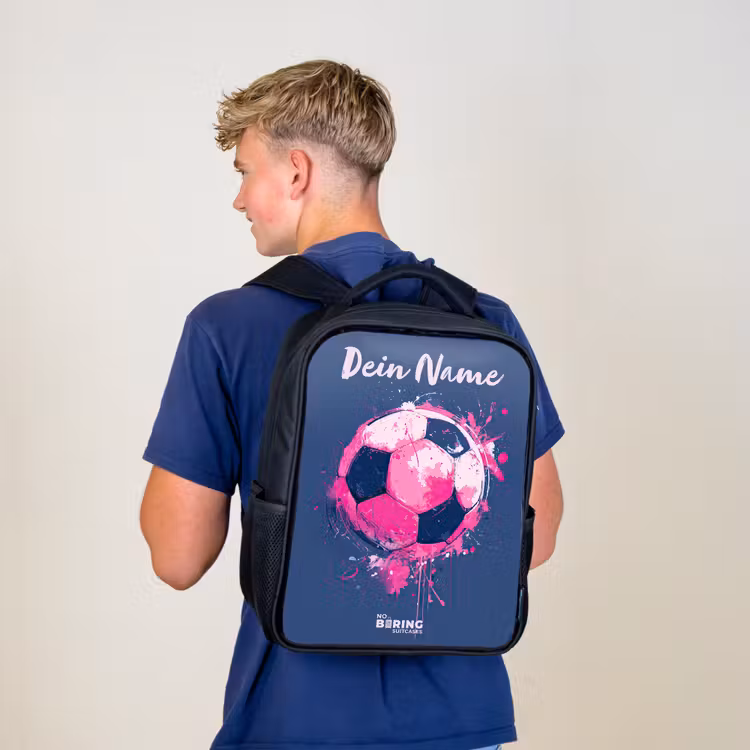 Kinderrucksack mit Namen - Schwarz - Fußball Vibes - Farbe - Rosa - Blau — 3