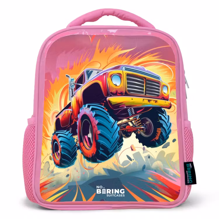 Kinderrucksack - Rosa - Rosa Monstertruck fliegt über den Asphalt — 1