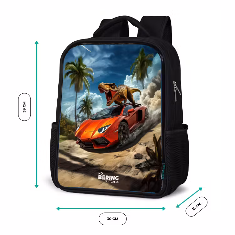 Kinderrucksack - Schwarz - Roter Sportwagen mit Dino rast durch tropischen Strand — 6