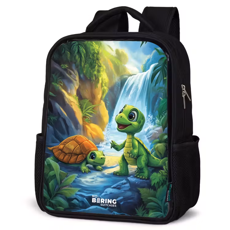 Kinderrucksack - Schwarz - Schildkröte und Dino am Wasserfall im tropischen Wald — 4