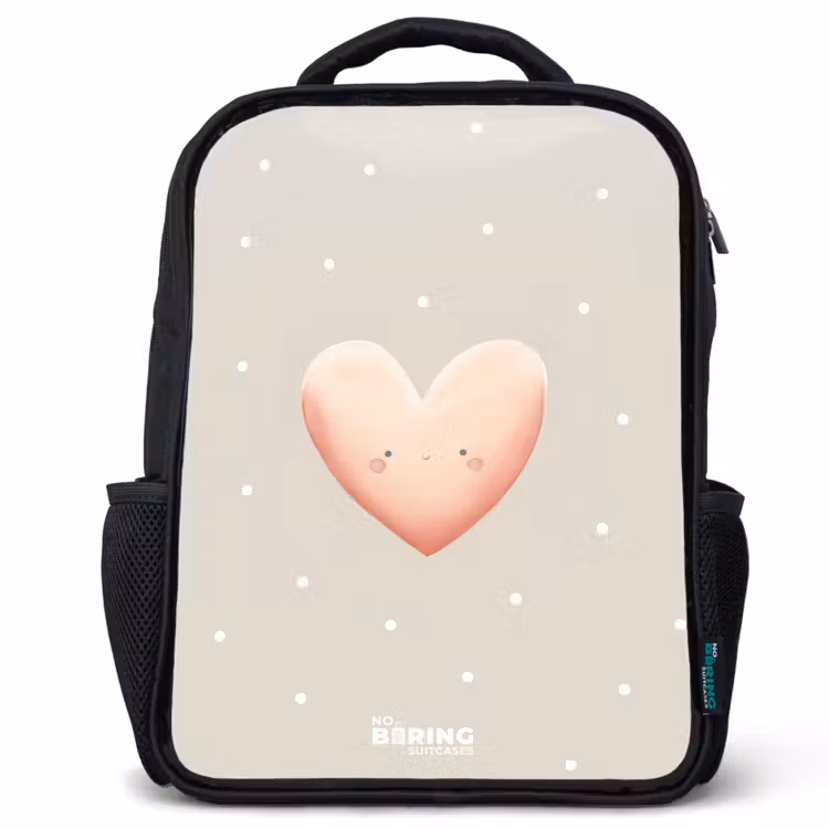 Kinderrucksack - Schwarz - Rosa Herz umgeben von beigen Punkten — 1