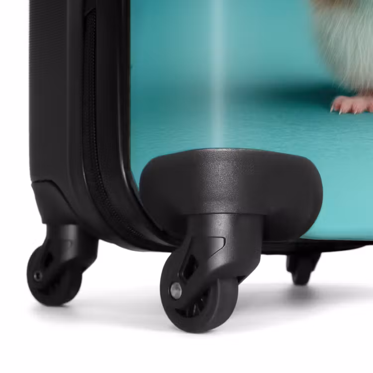 Koffer - Hamster mit einer Karotte auf blauem Hintergrund — 7