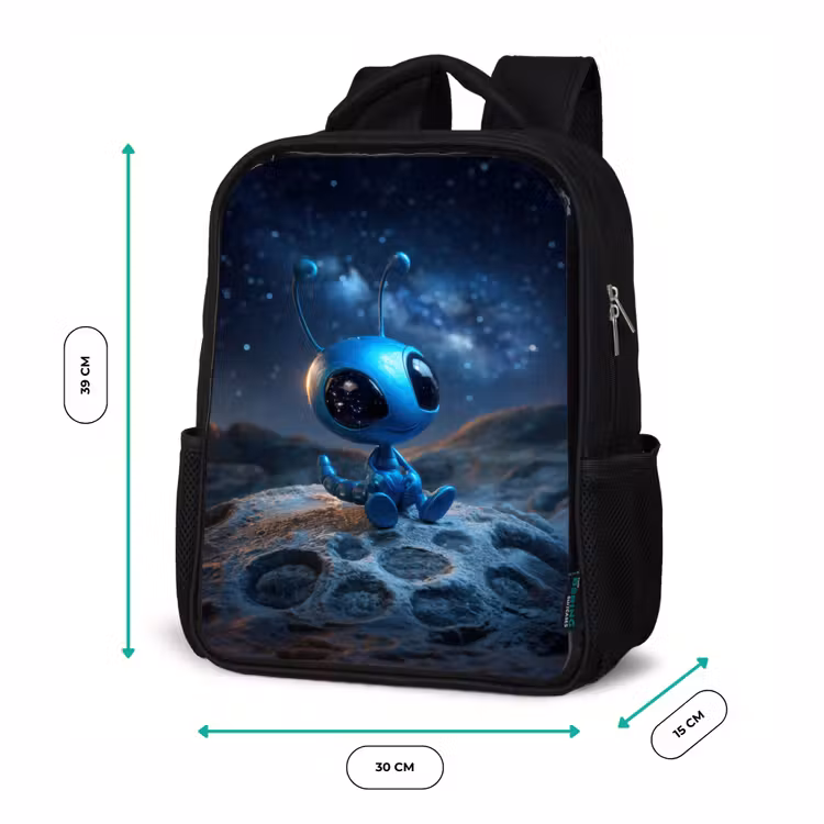 Kinderrucksack - Schwarz - Verträumtes blaues Weltraumwesen unter einem Sternenhimmel — 6