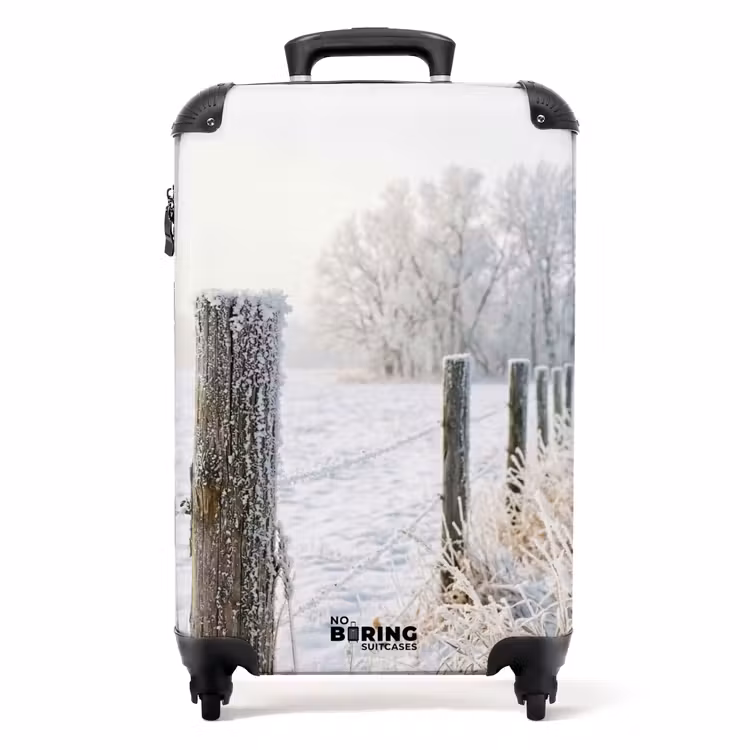Koffer - Zaun – Schnee – Nebel – Landschaft – Nostalgisch — 1