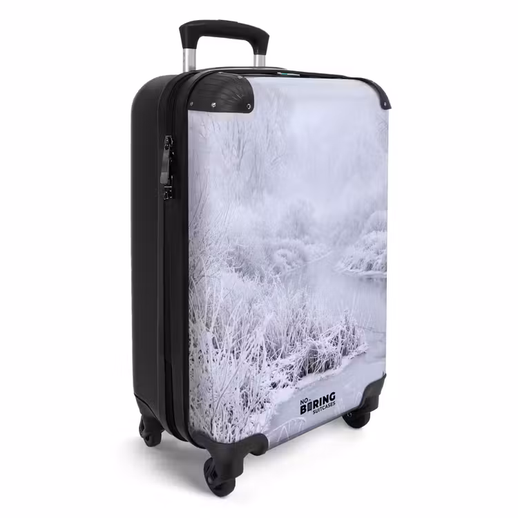 Koffer - Fluss – Schnee – Wald – Winter – Malerisch — 2