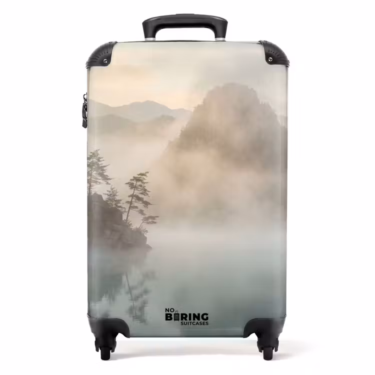 Koffer - Landschaft – Berge – Nebel – Wasser – Natur — 1