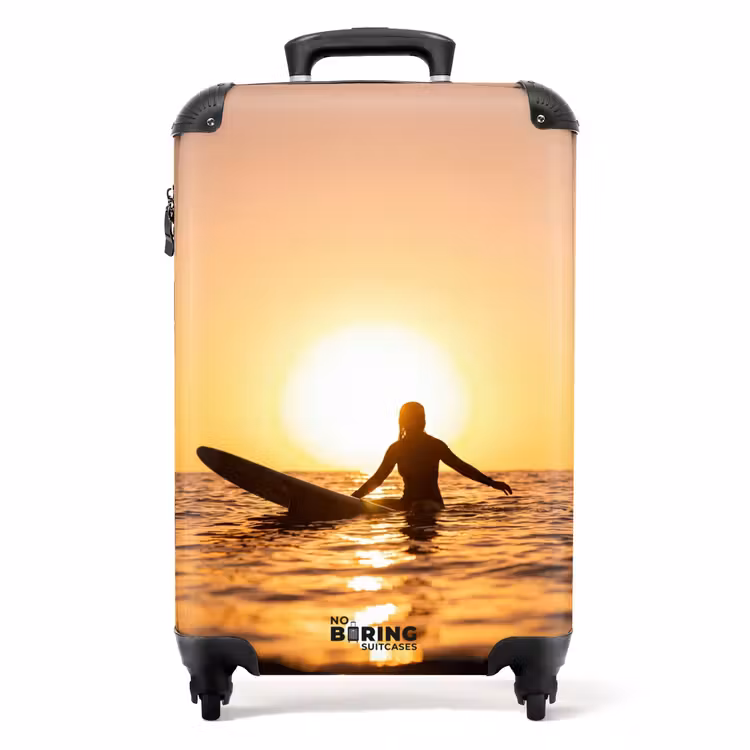 Koffer - Person – Surfen – Sonnenuntergang – Meer – Orange — 1