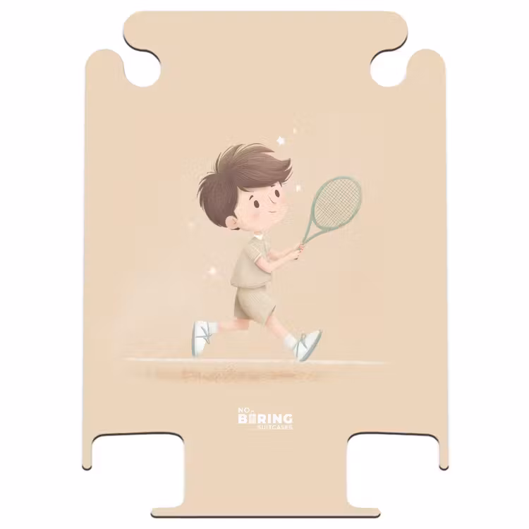 CaseSwap™ - Junge spielt Tennis auf sandfarbenem Hintergrund — 1