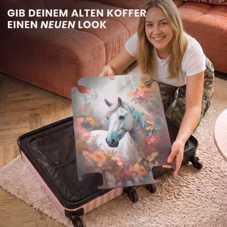 CaseSwap™ - Weißes Pferd umgeben von Blumen — 3