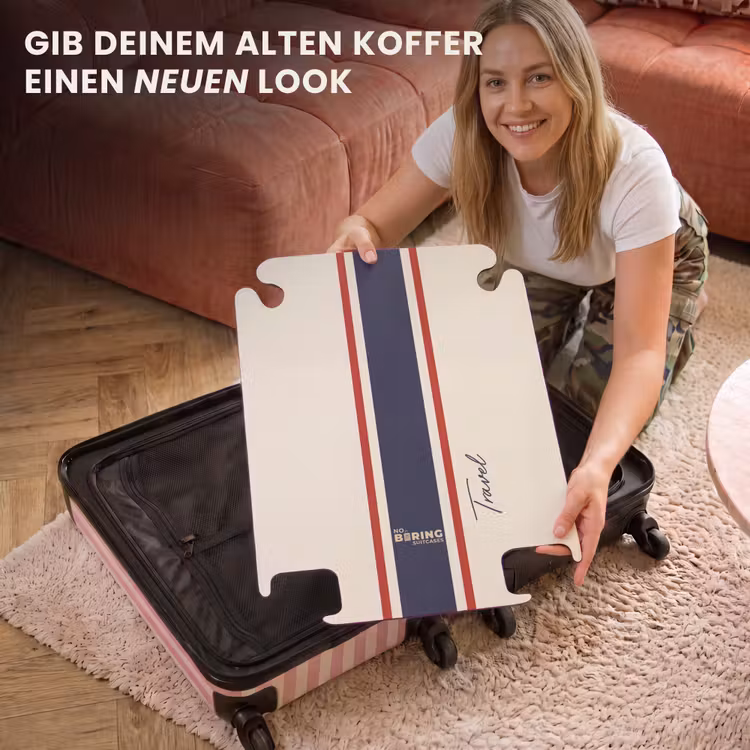 CaseSwap™ - Cremefarbener Hintergrund mit zentralem dreifarbigen Streifen und Text Travel — 3