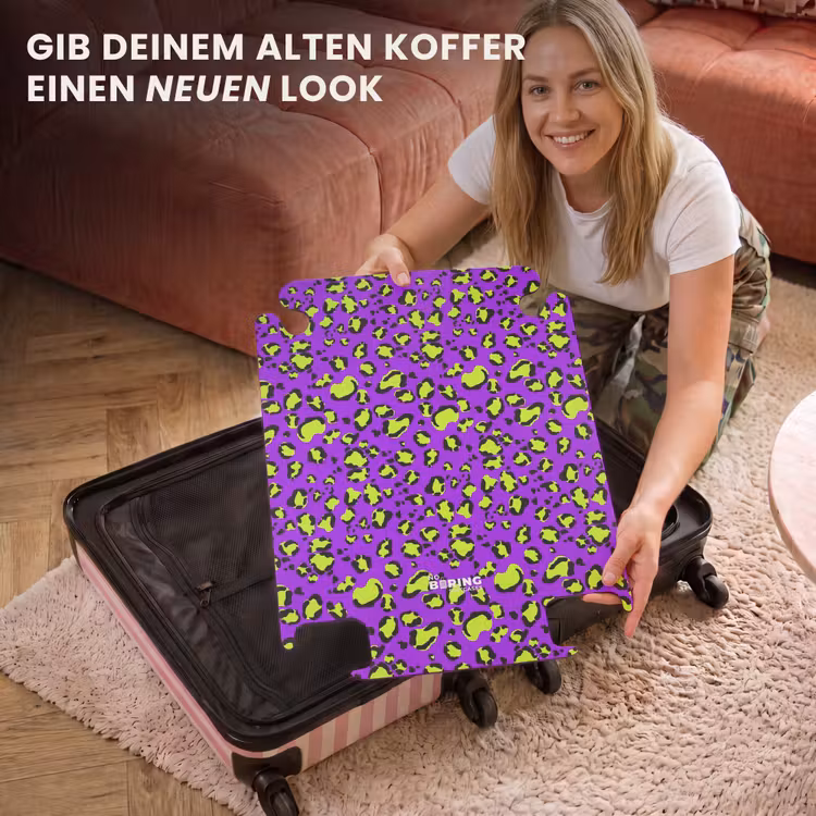 CaseSwap™ - Pantherdruck in Lindgrün auf lila Hintergrund — 3